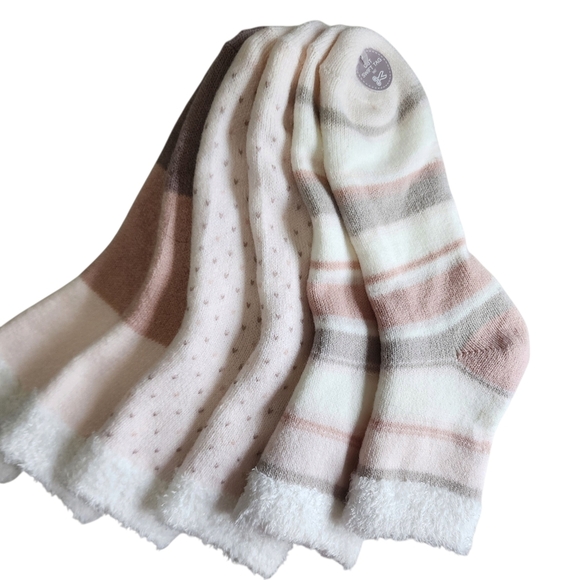 NWT Cozy Fuzzy Socks Pastel Neutrals - Set Of 3 - Picture 7 of 7